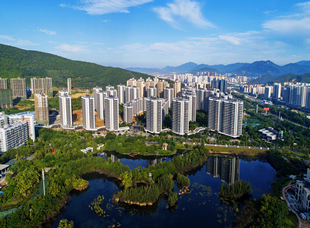 黑龍江省建投集團(tuán)承建，魯班獎工程百萬平米三亞“一山湖”項目。