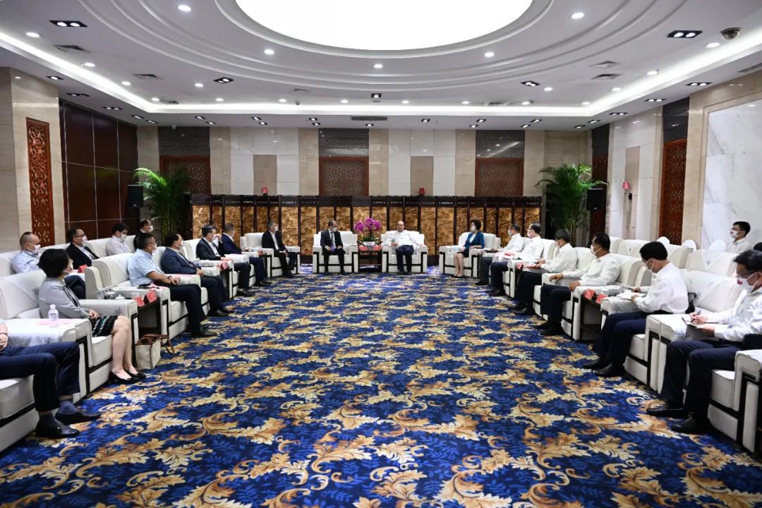 許勤在哈爾濱會見出席2022世界5G大會的企業家代表