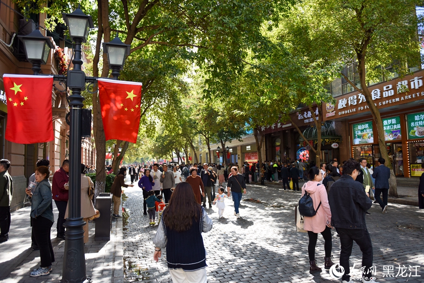 哈爾濱：景區人氣旺 假日氛圍濃