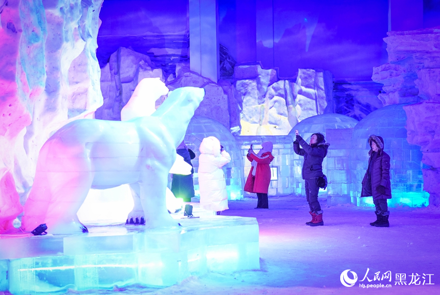 打卡新景點！“爾濱”冰雪藝術四季綻放