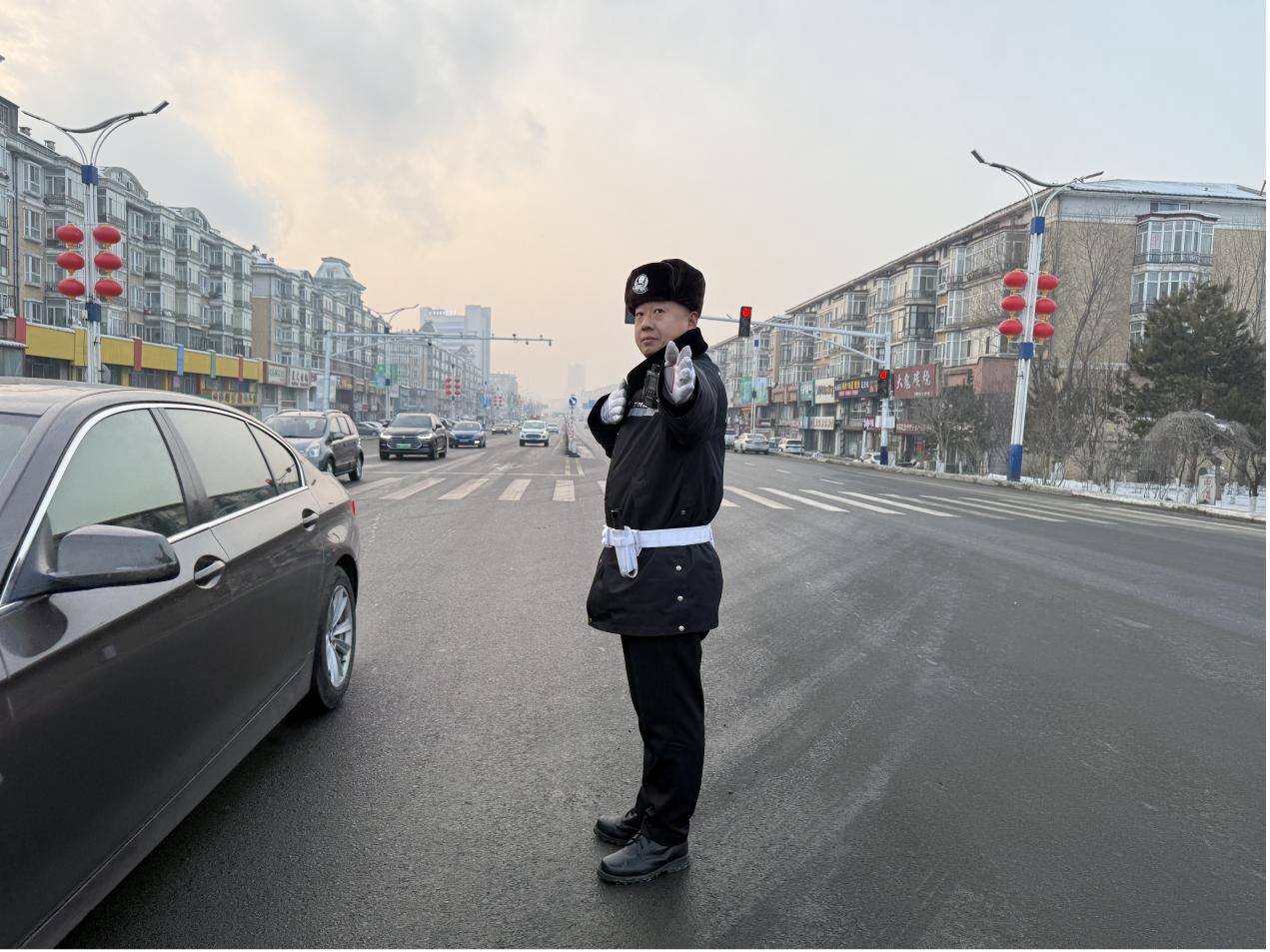 保障道路暢通。