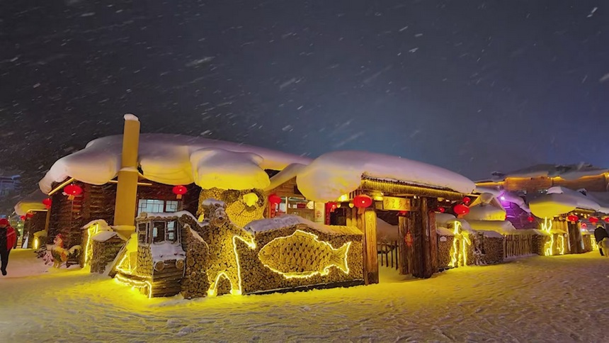 中國雪鄉：春雪紛飛雪色濃