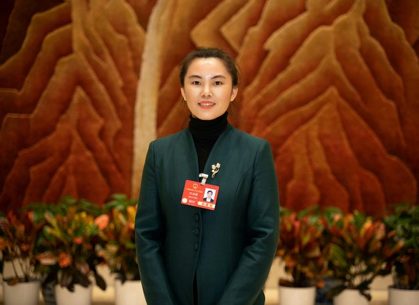 全國人大代表、拜泉縣淑媛蔬菜種植專業合作社理事長任淑媛。拜泉縣委宣傳部供圖