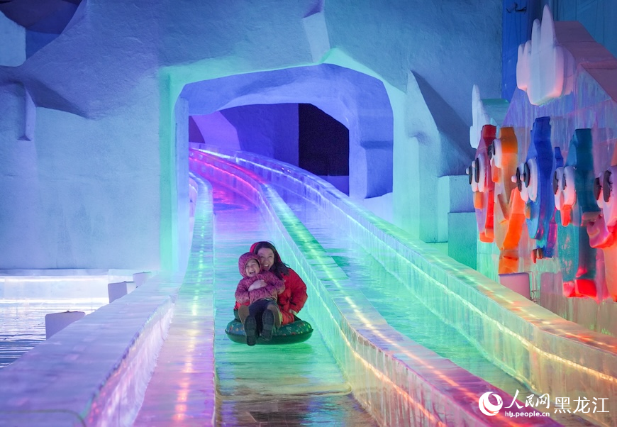 冰城迎端午  來夢幻冰雪館“粽”享清涼